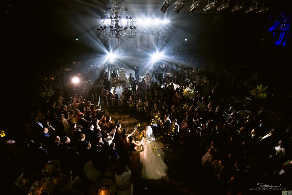 Grand Hyatt Erawan wedding reception — SITPHOTOGRAPH